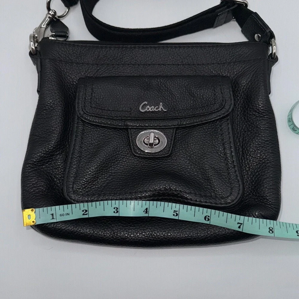 Vintage Coach‎ Women's Swingpack Crossbody Bag S Black Turn Lock Pebbled Leather